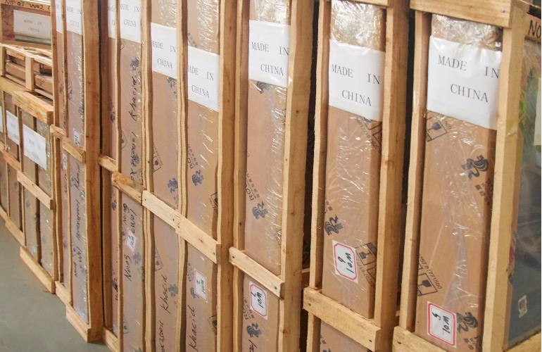 Five-layer export packaging for aluminum windows and doors